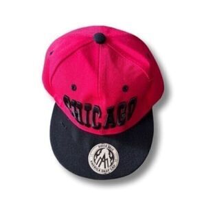 Chicago Snapback. Red and black.